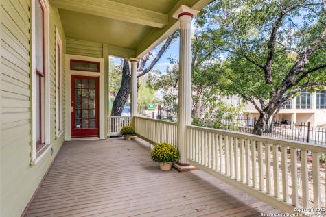 305 W Ashby Place San Antonio TX 78212
