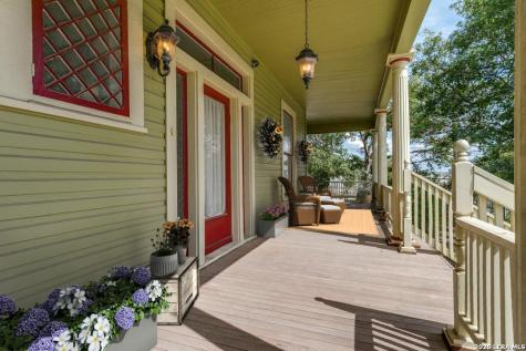 305 W Ashby Place San Antonio TX 78212