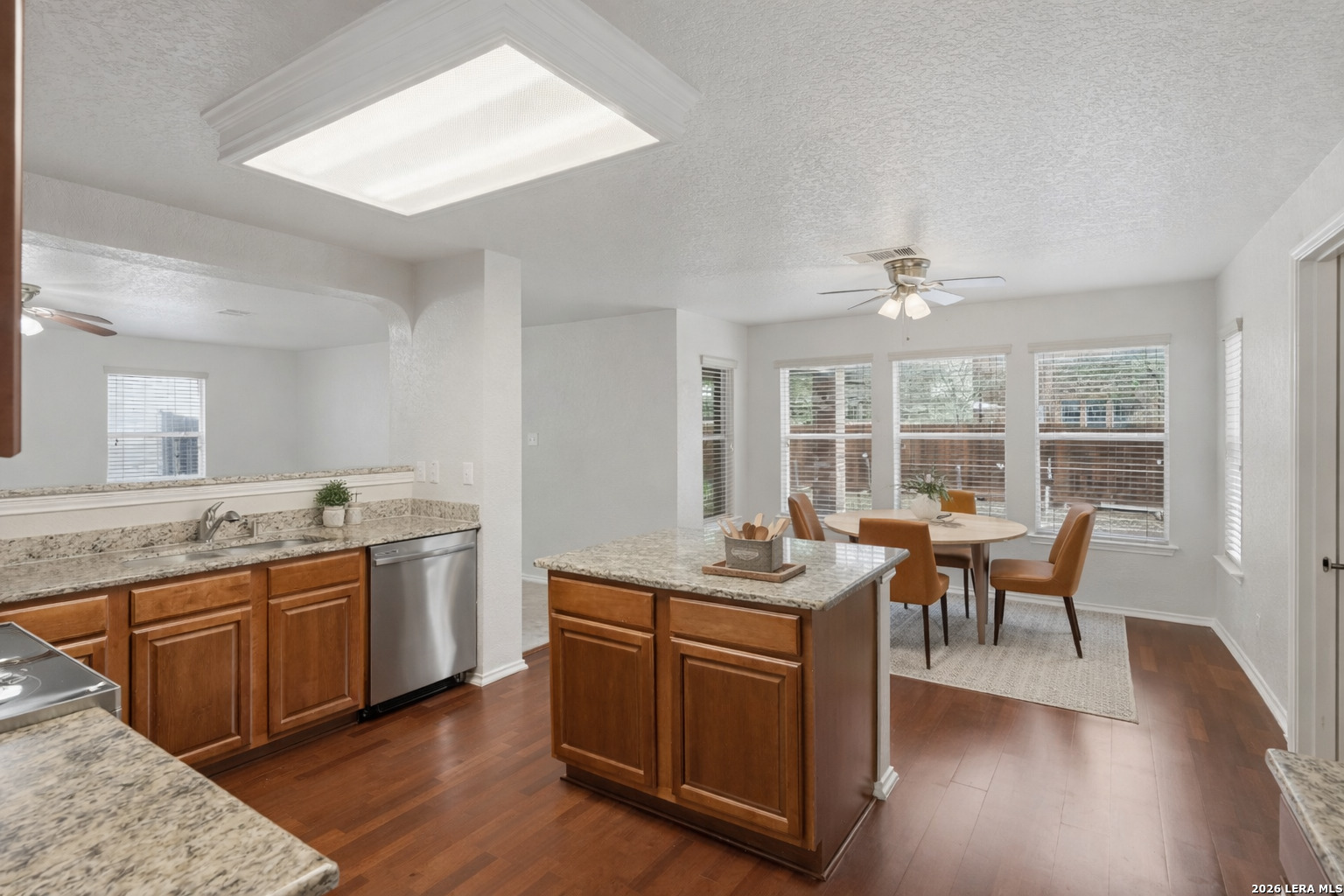 11004 Forest Pass Live Oak TX 78233
