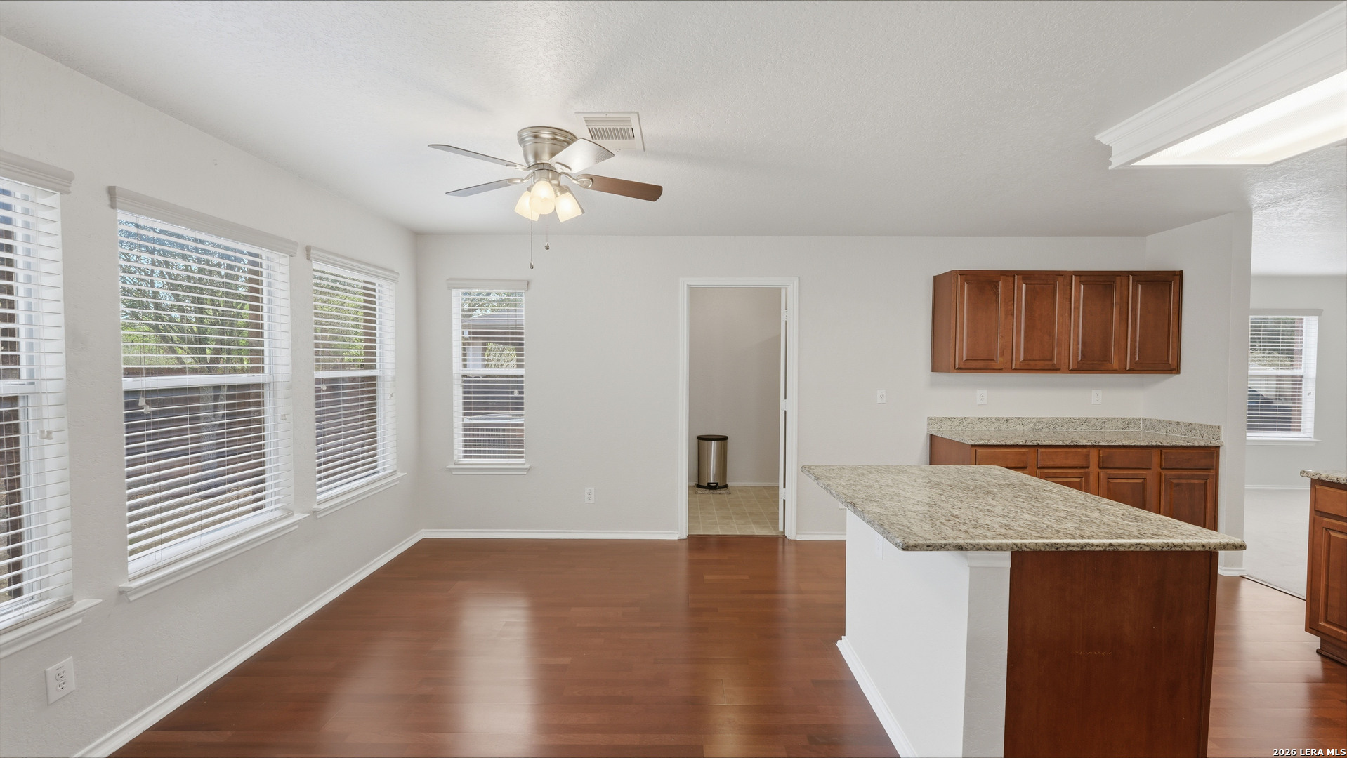 11004 Forest Pass Live Oak TX 78233