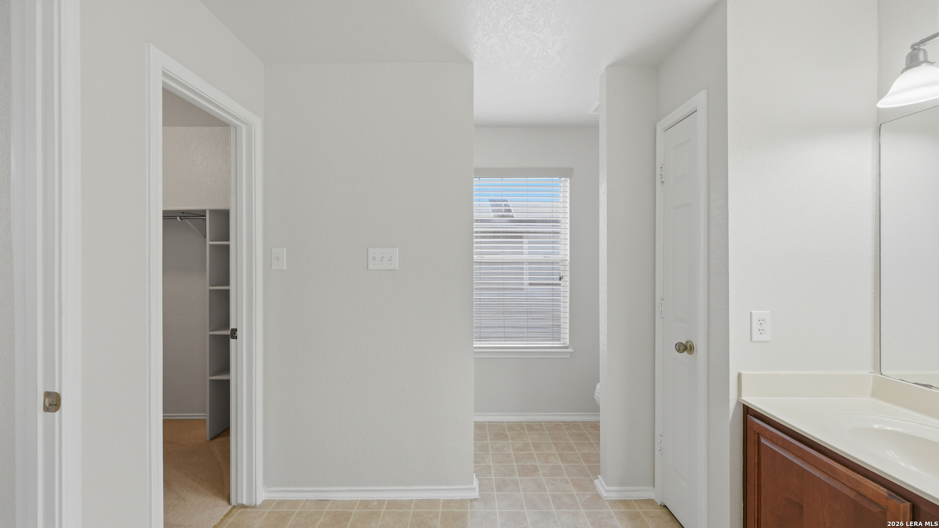 11004 Forest Pass Live Oak TX 78233