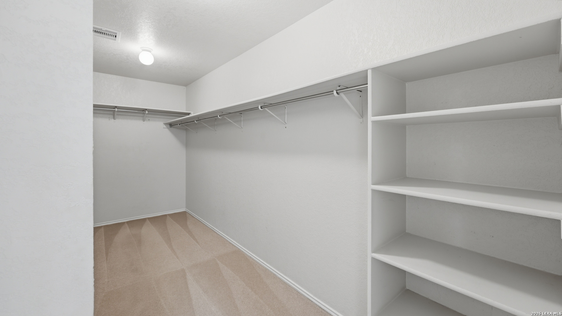 11004 Forest Pass Live Oak TX 78233