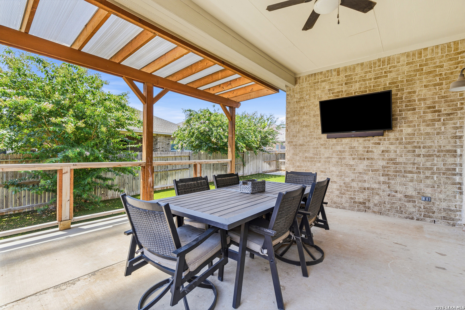 2233 Hoja New Braunfels TX 78132