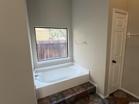 3210 Falcon Grove San Antonio TX 78247
