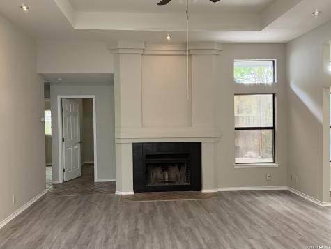 3210 Falcon Grove San Antonio TX 78247