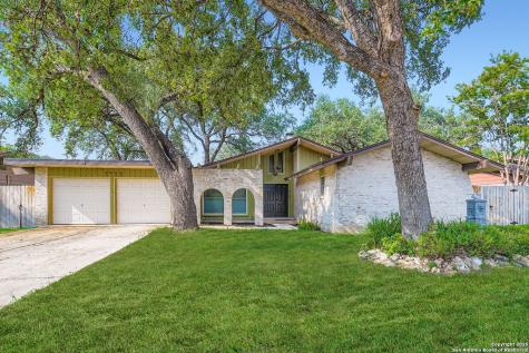 5723 Cary Grant Drive San Antonio TX 78240