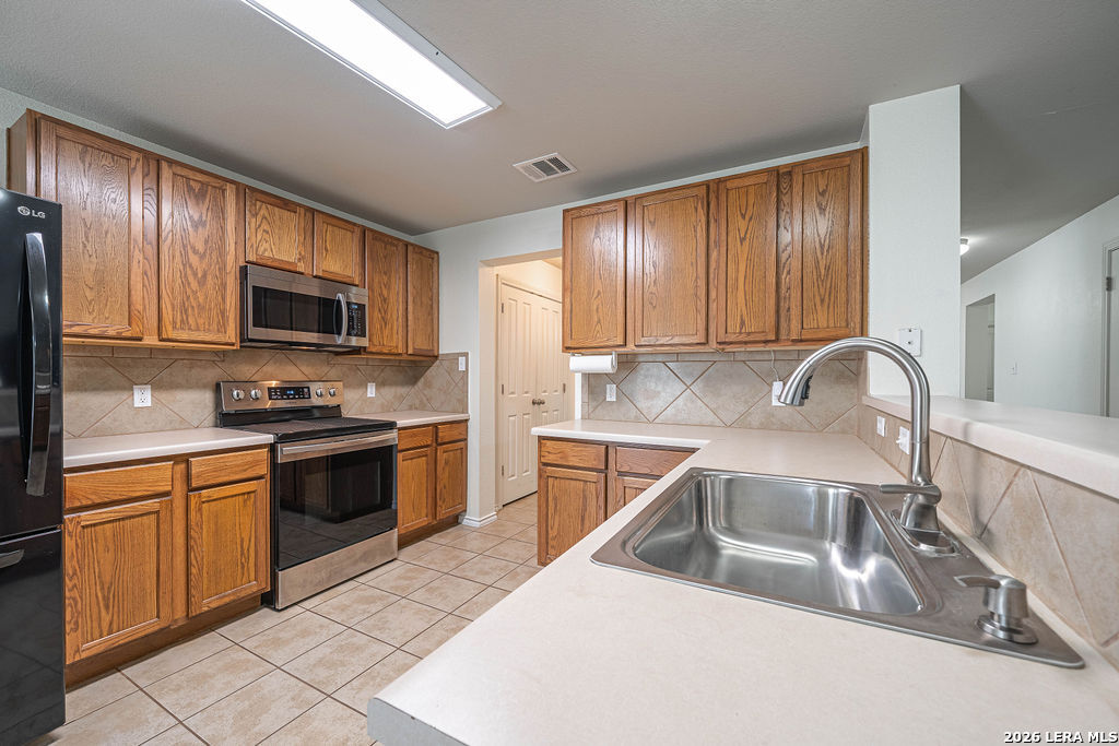 216 Hereford Street Cibolo TX 78108