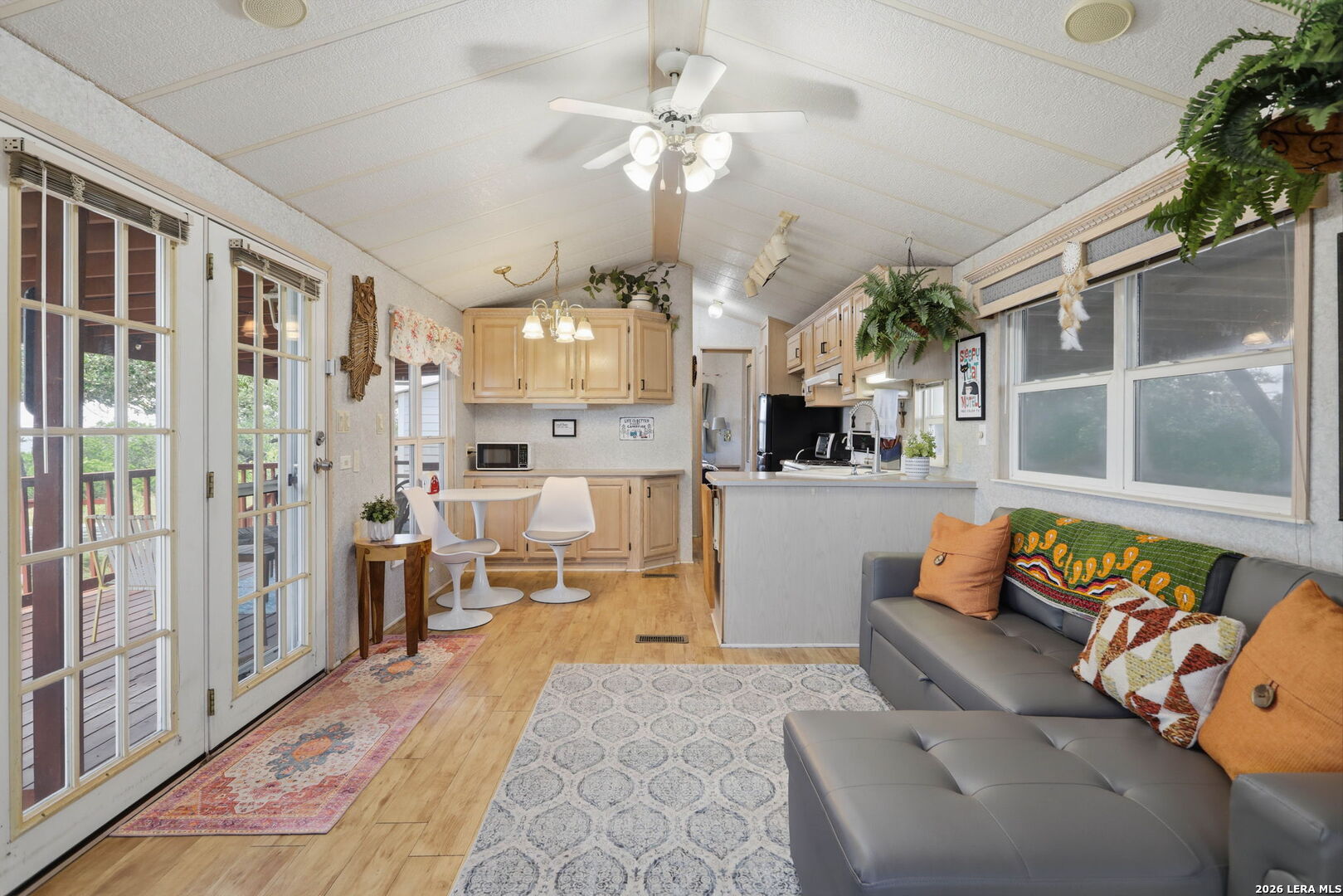 2362 Timbercreek Road Pipe Creek TX 78063