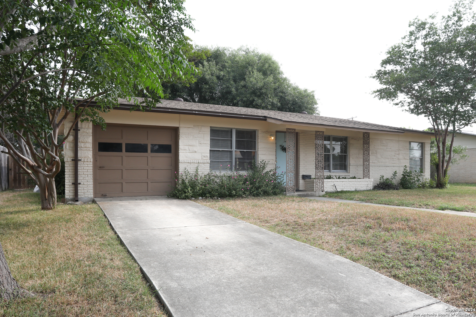 363 Millwood Lane San Antonio TX 78216