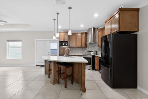 411 John Irving Laredo TX 78041