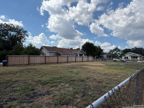 2158 Hays San Antonio TX 78202