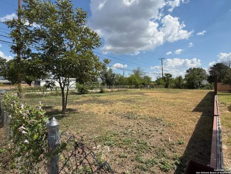 2158 Hays San Antonio TX 78202