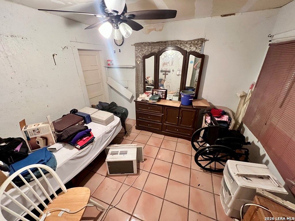 503 503 W. Morin Del Rio TX 78840