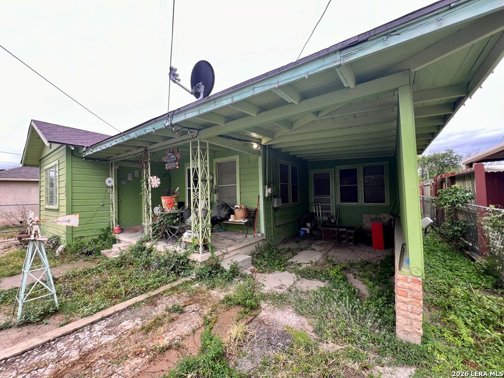 503 503 W. Morin Del Rio TX 78840