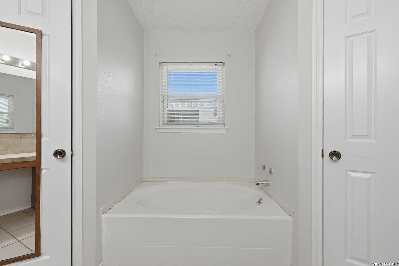239 Burlington Drive San Antonio TX 78245