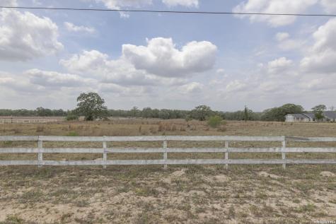 811 Mockingbird Lane La Vernia TX 78121
