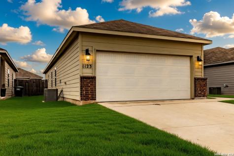 1123 Thea Cove New Braunfels TX 78130