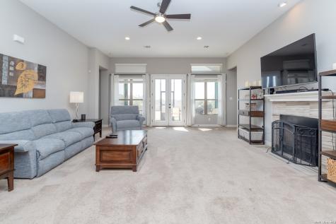 1008 Water Oak Schertz TX 78154
