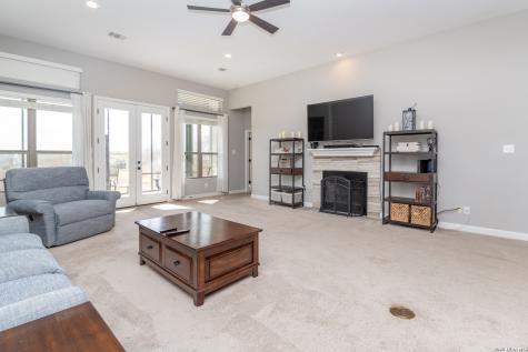 1008 Water Oak Schertz TX 78154