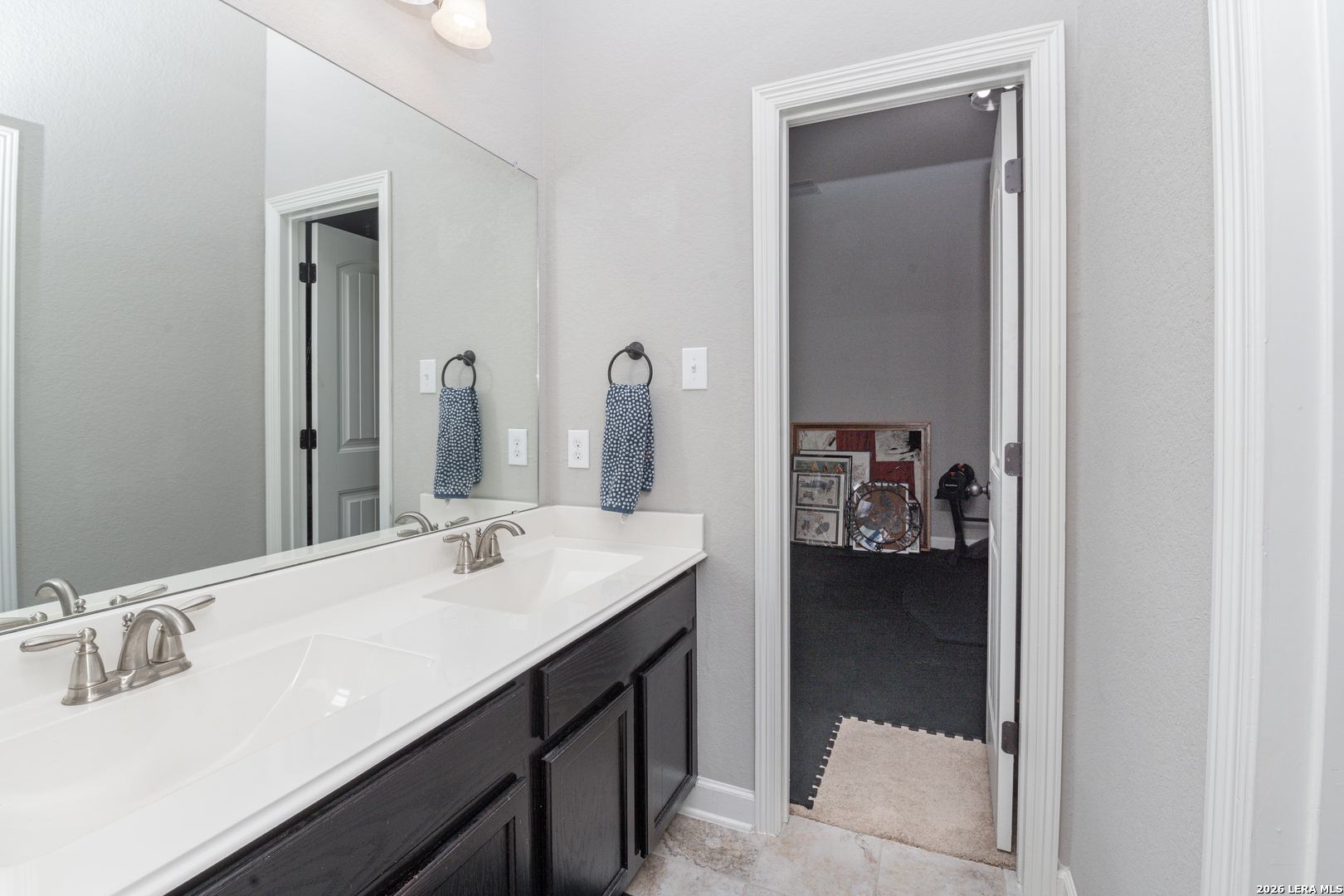 1008 Water Oak Schertz TX 78154