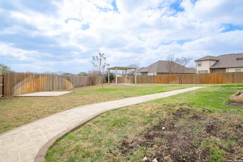 1008 Water Oak Schertz TX 78154