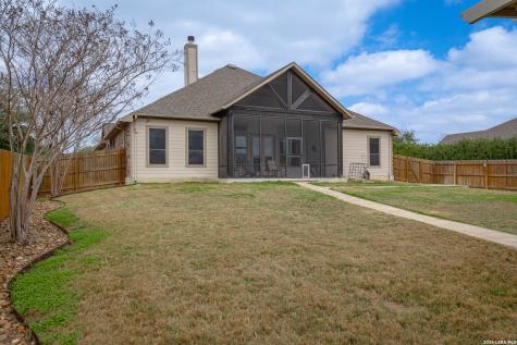 1008 Water Oak Schertz TX 78154