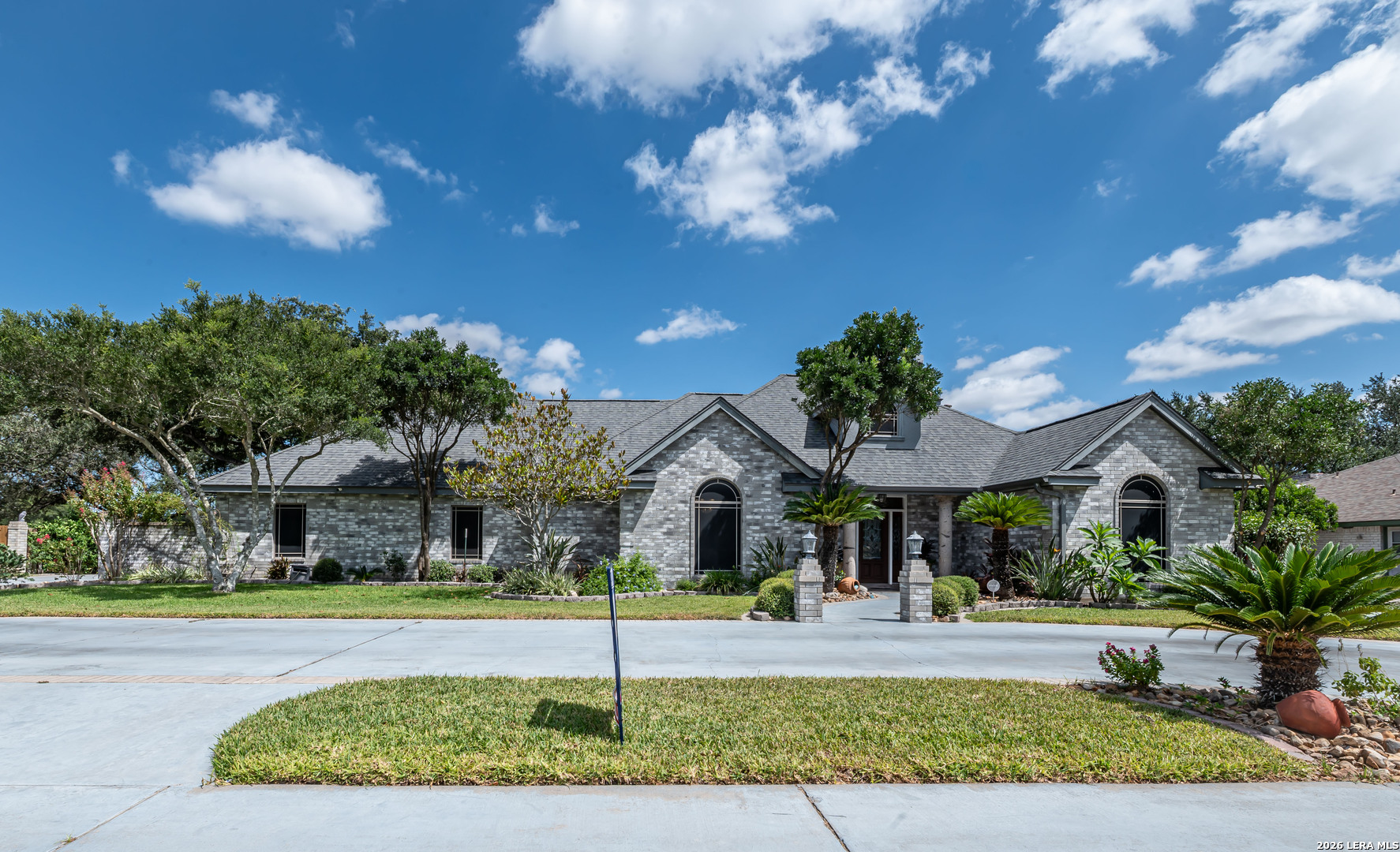 1825 Clarice Avenue Alice TX 78332