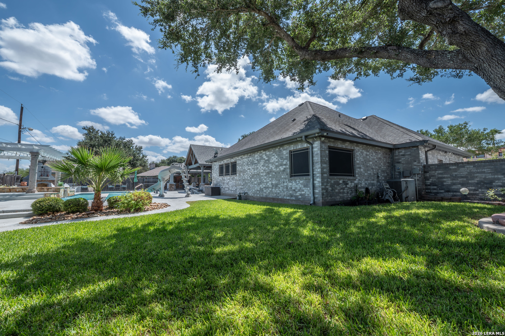 1825 Clarice Avenue Alice TX 78332