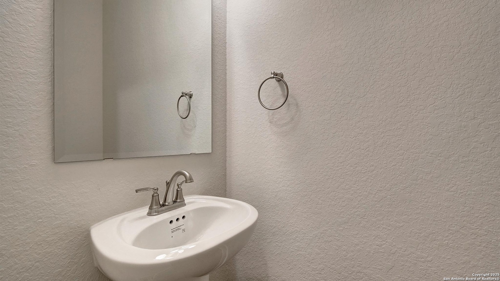 146 Olmos Creek Boerne TX 78006