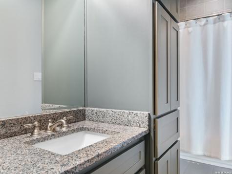 8103 Vanity Hill San Antonio TX 78256