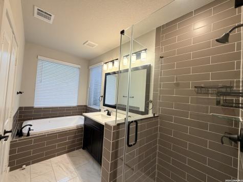 5843 Whitby Road San Antonio TX 78240