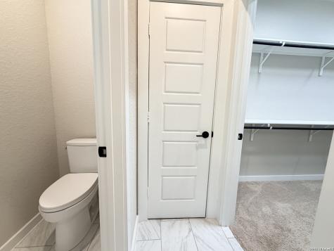 5843 Whitby Road San Antonio TX 78240