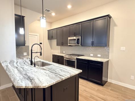 5843 Whitby Road San Antonio TX 78240