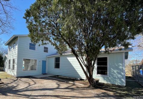 924 Campbell Street Seguin TX 78155