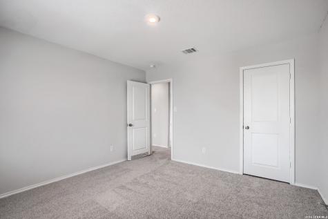 5905 Antonio Place Seguin TX 78155