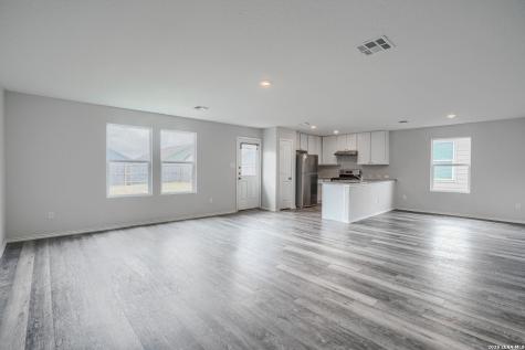 5905 Antonio Place Seguin TX 78155