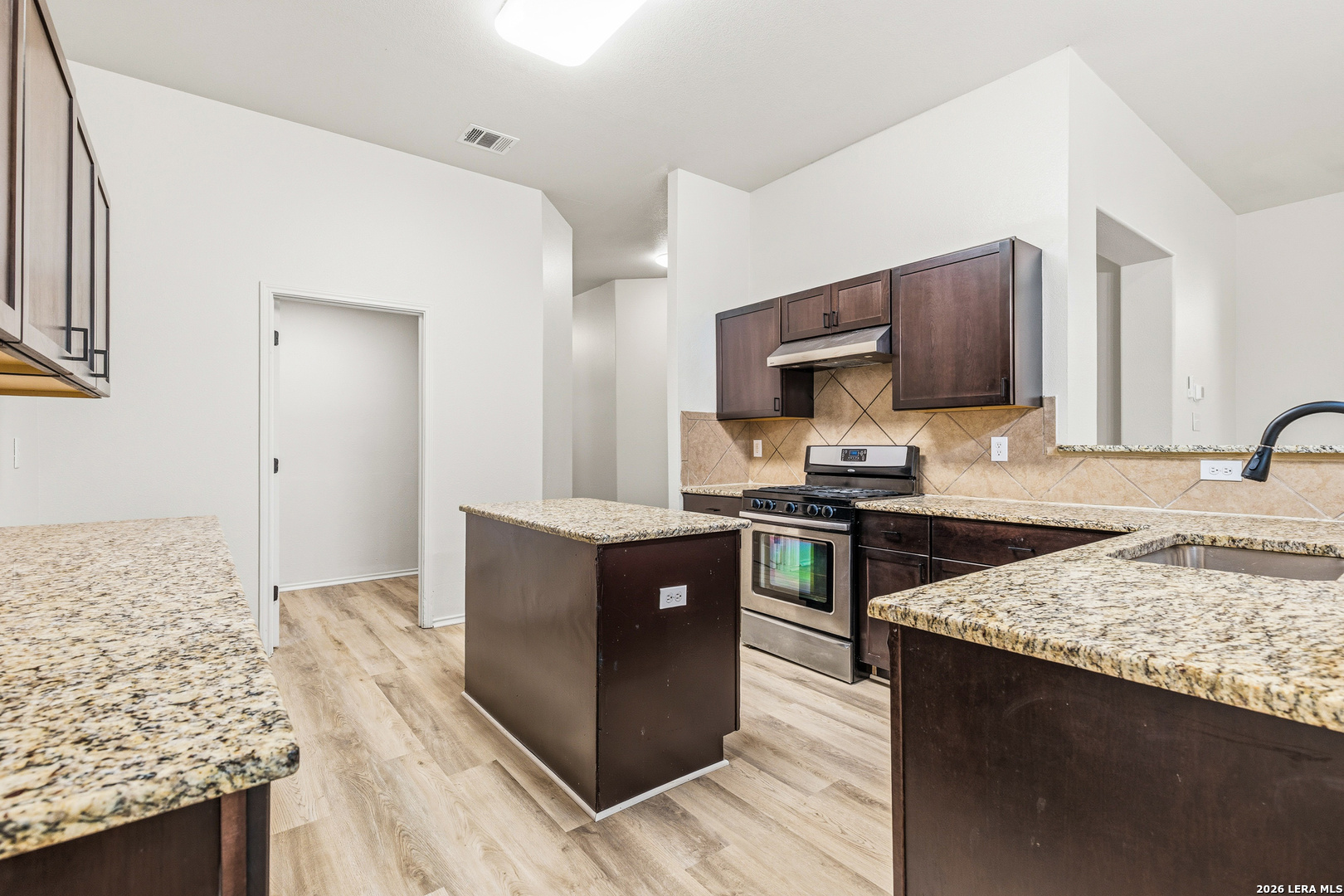 14000 Massena Park Live Oak TX 78233