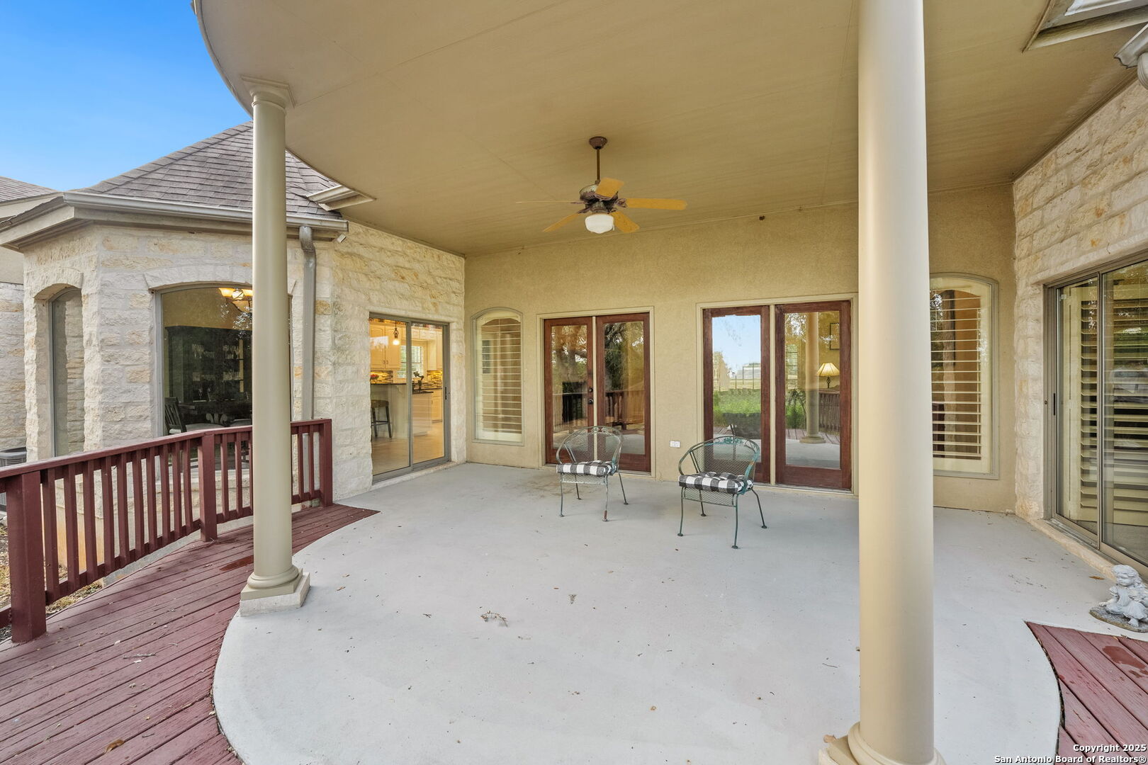810 Bluff Ridge New Braunfels TX 78132