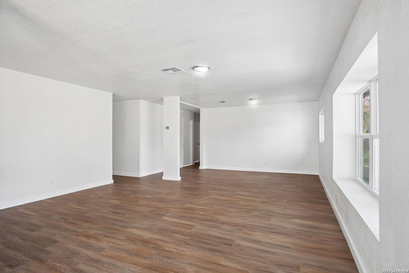 8951 Bowline San Antonio TX 78242