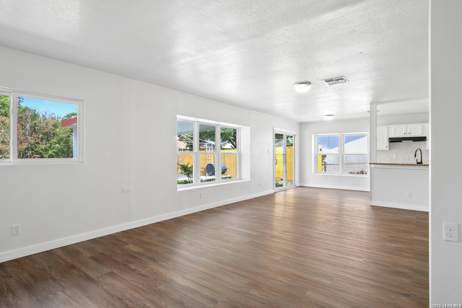 8951 Bowline San Antonio TX 78242