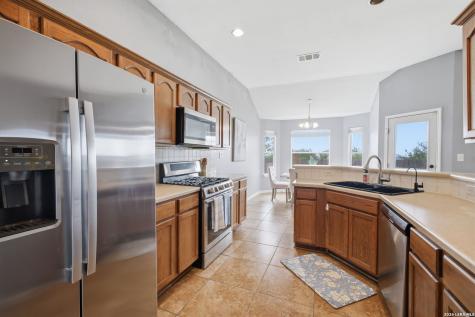 4043 Mistflower Drive Converse TX 78109