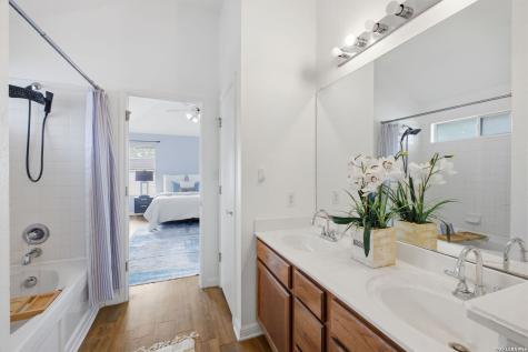 4043 Mistflower Drive Converse TX 78109