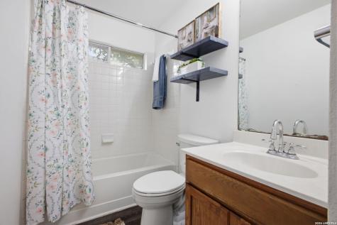 4043 Mistflower Drive Converse TX 78109