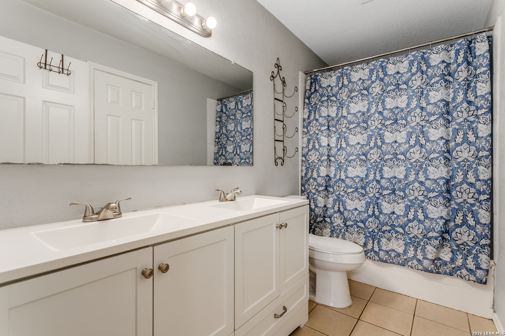 6318 Les Harrison San Antonio TX 78250