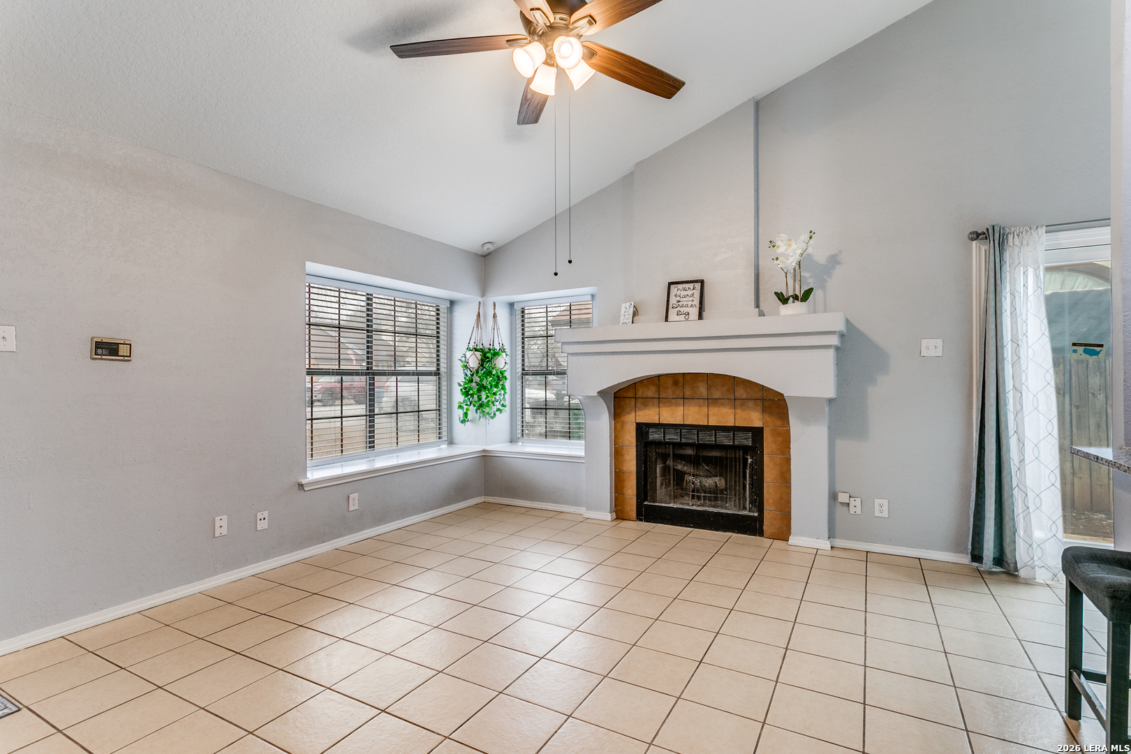6318 Les Harrison San Antonio TX 78250