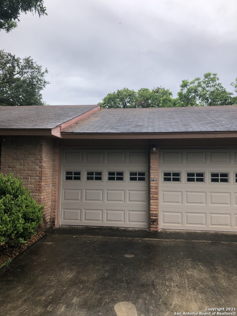 4934 Lakewood Drive San Antonio TX 78220