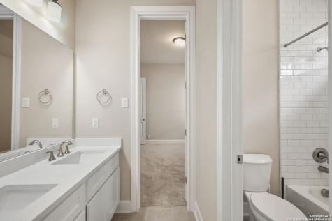 914 Gyngell Lane San Antonio TX 78260