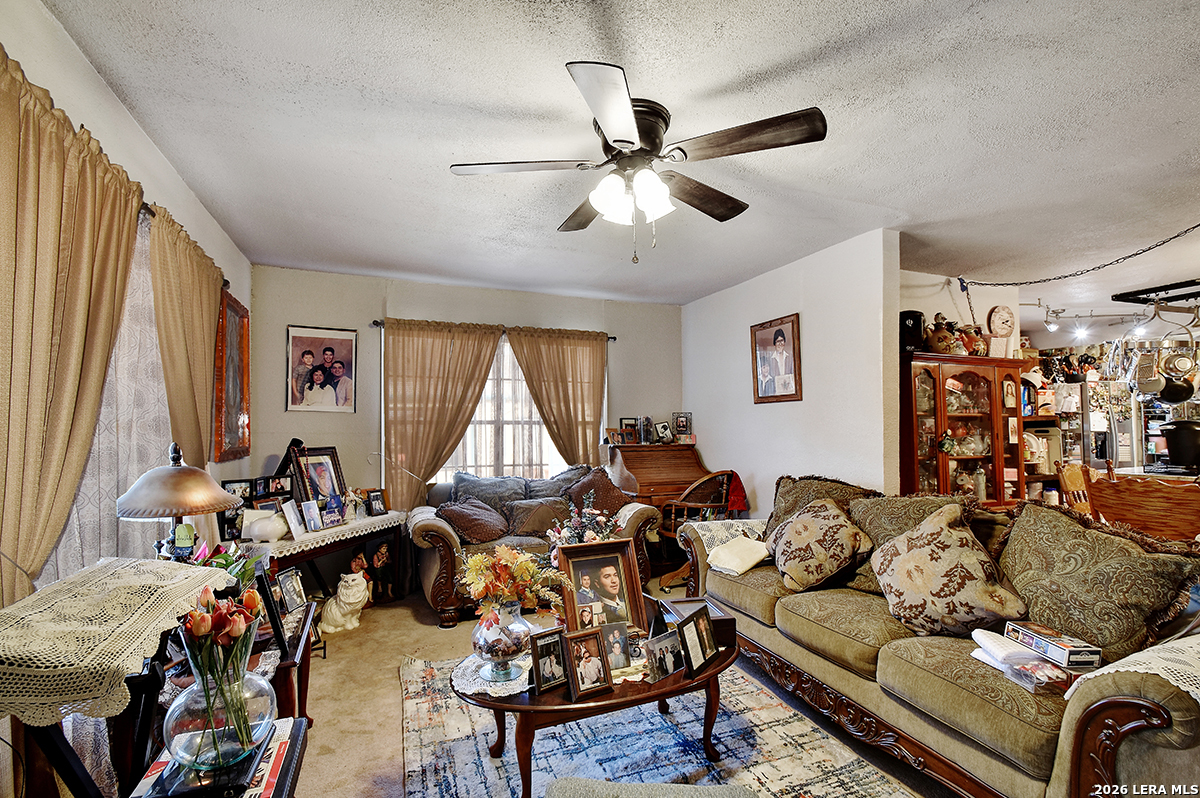 2740 Churchill Converse TX 78109