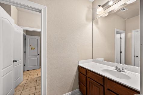 3207 Big Pond San Antonio TX 78261