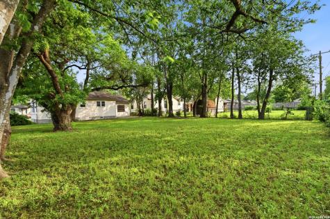 303 Aero Avenue Schertz TX 78154